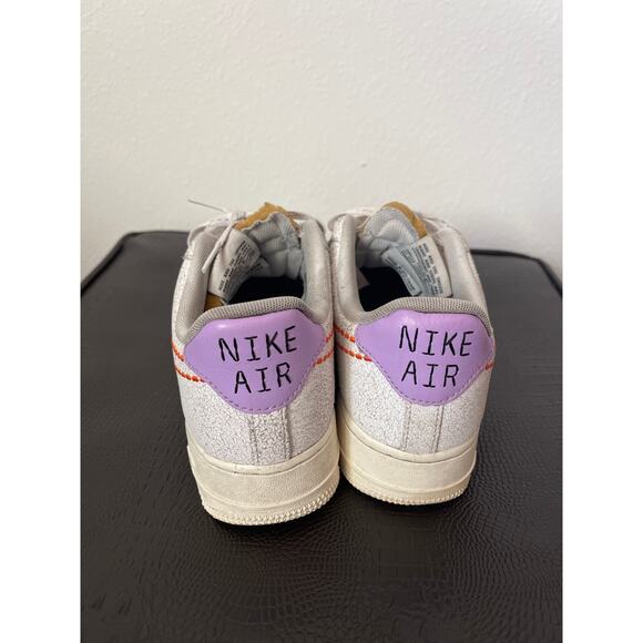 NIKE Air Force 1 Women Low '07 SE Nike 101 DX2348-100 White Sneakers - Picture 7 of 9